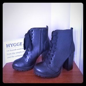 Sexy black sassy boots